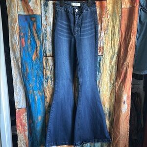 Kancan bell bottom jeans